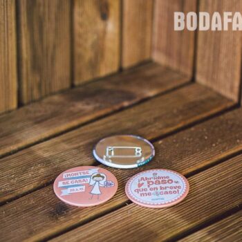 chapas-para-despedidas-solteras-baratas-b02