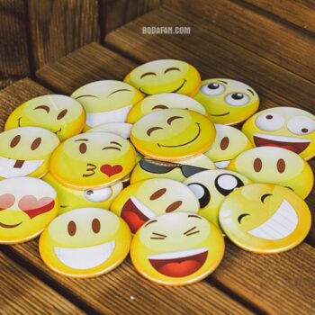 chapas-caretos-emoticones-bodas01