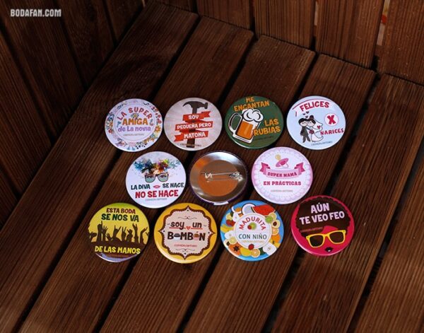 Chapas divertidas para bodas pack de 20 "vivan los novios" - Imagen 9