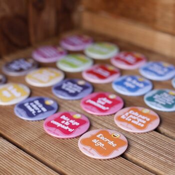 chapas-con-frases-personalizadas-bodas02