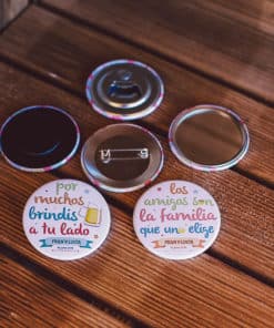 chapas-amigos-bodas4