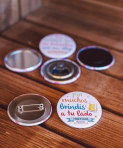chapas-bodas-por-muchos-alfiler
