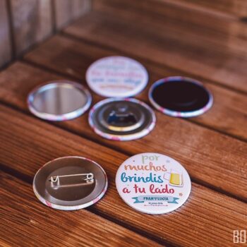 chapas-bodas-por-muchos-alfiler