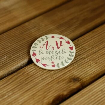 chapas-personalizadas-nombres-bodas-1