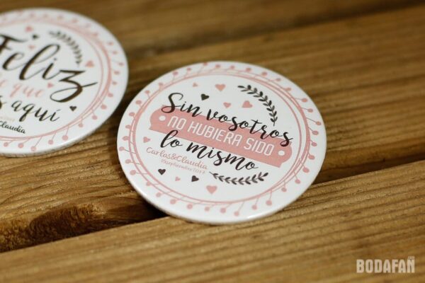 chapas-personalizadas-para-bodas-3