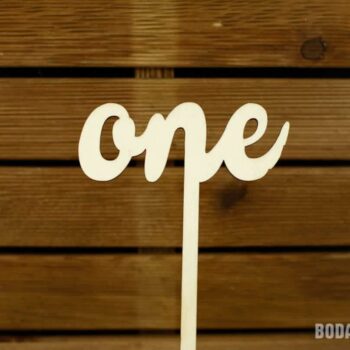 meseros-numeros-originales-madera-bodas-1