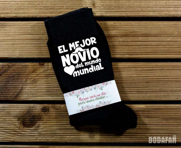 calcetines-bodas-personalizados-novio-mundo2