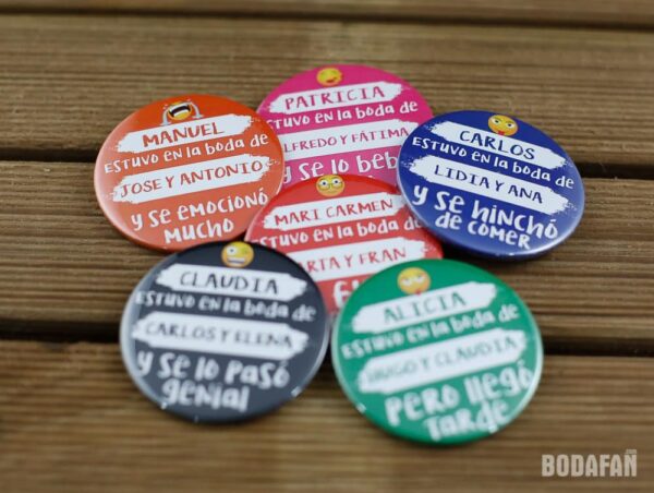 chapas-personalizadas-nombres-invitados-2