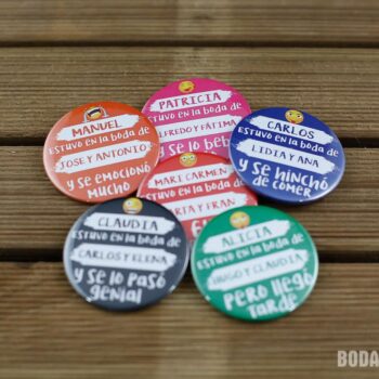 chapas-personalizadas-nombres-invitados-4