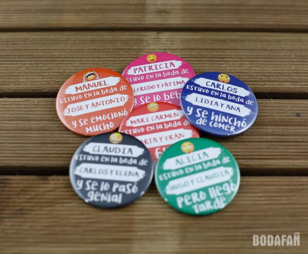 chapas-personalizadas-nombres-invitados-4