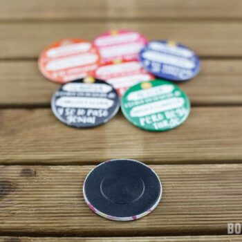 chapas-personalizadas-nombres-invitados-5
