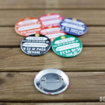 chapas-personalizadas-nombres-invitados-7