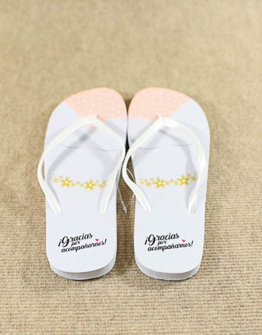 Chanclas playeras baratas para regalar a las invitadas de tu boda