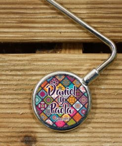 cuelgabolsos-personalizados-para-bodas-nombres2