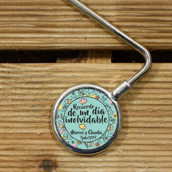 cuelgabolsos-personalizados-para-bodas-recuerdo-verde2