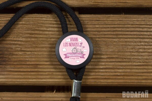 Llavero personalizado "vivan los novios" - Imagen 2
