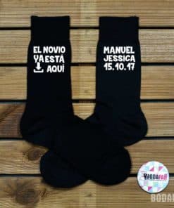calcetines-personalizados-el-novio-ya-esta-aqui-1