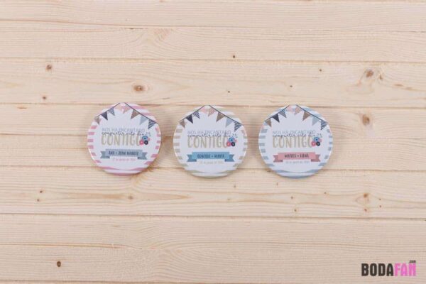 chapas-recuerdo-boda-personalizado-divertido-detalle